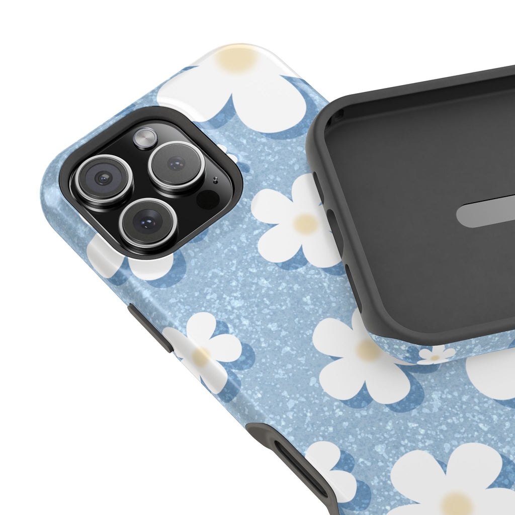 Daisy Daydream – Soft Sky Blue MagSafe iPhone Case